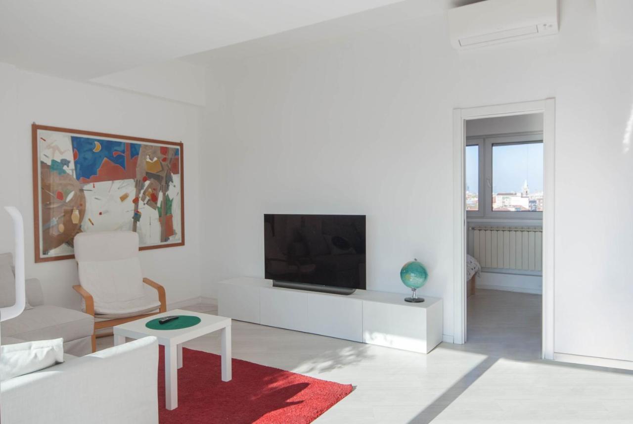 Exclusive Rooftop Apartment With Large Terrace In Solari/Tortona Milano Dış mekan fotoğraf