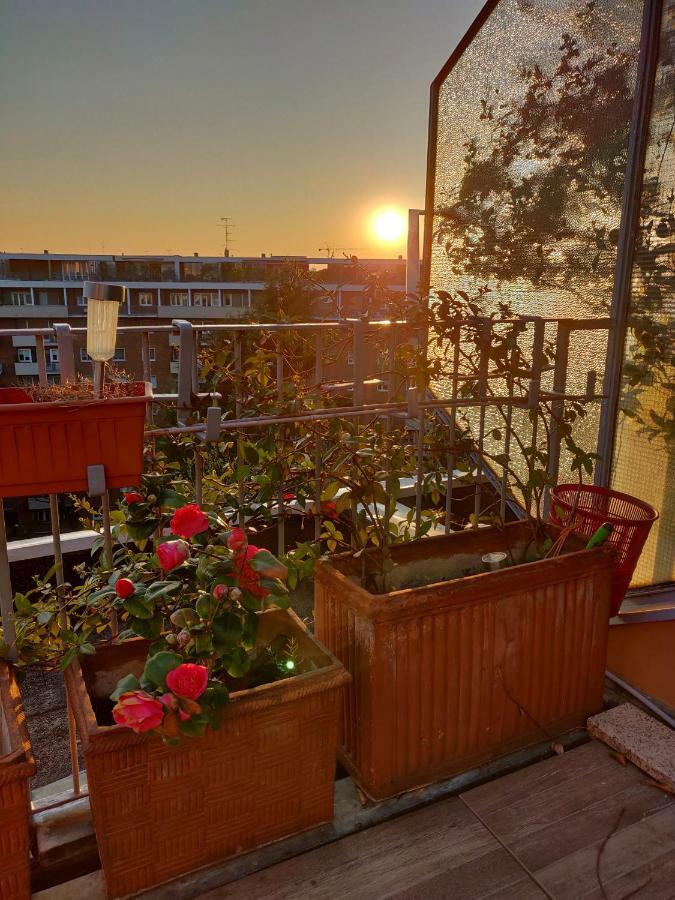 Exclusive Rooftop Apartment With Large Terrace In Solari/Tortona Milano Dış mekan fotoğraf